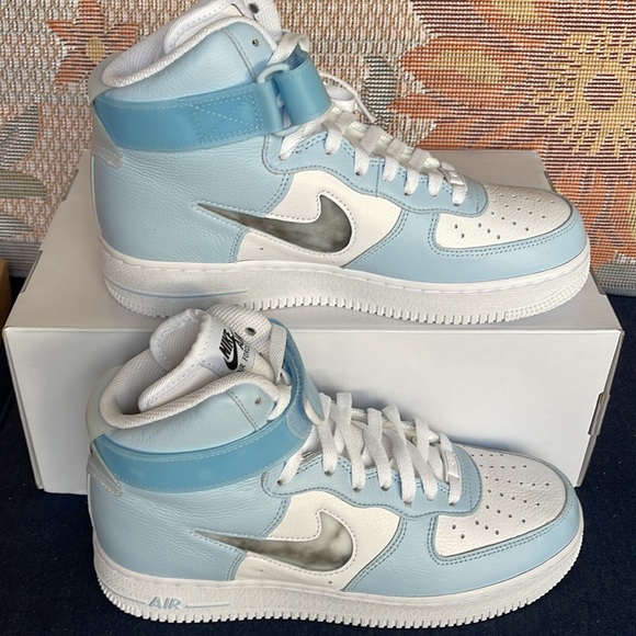 Nike WMNS Air Force 1 Mid CASTOM NIKE
BY CIERRA
WMNS sneakers - Platforms - Picture 2 of 16
